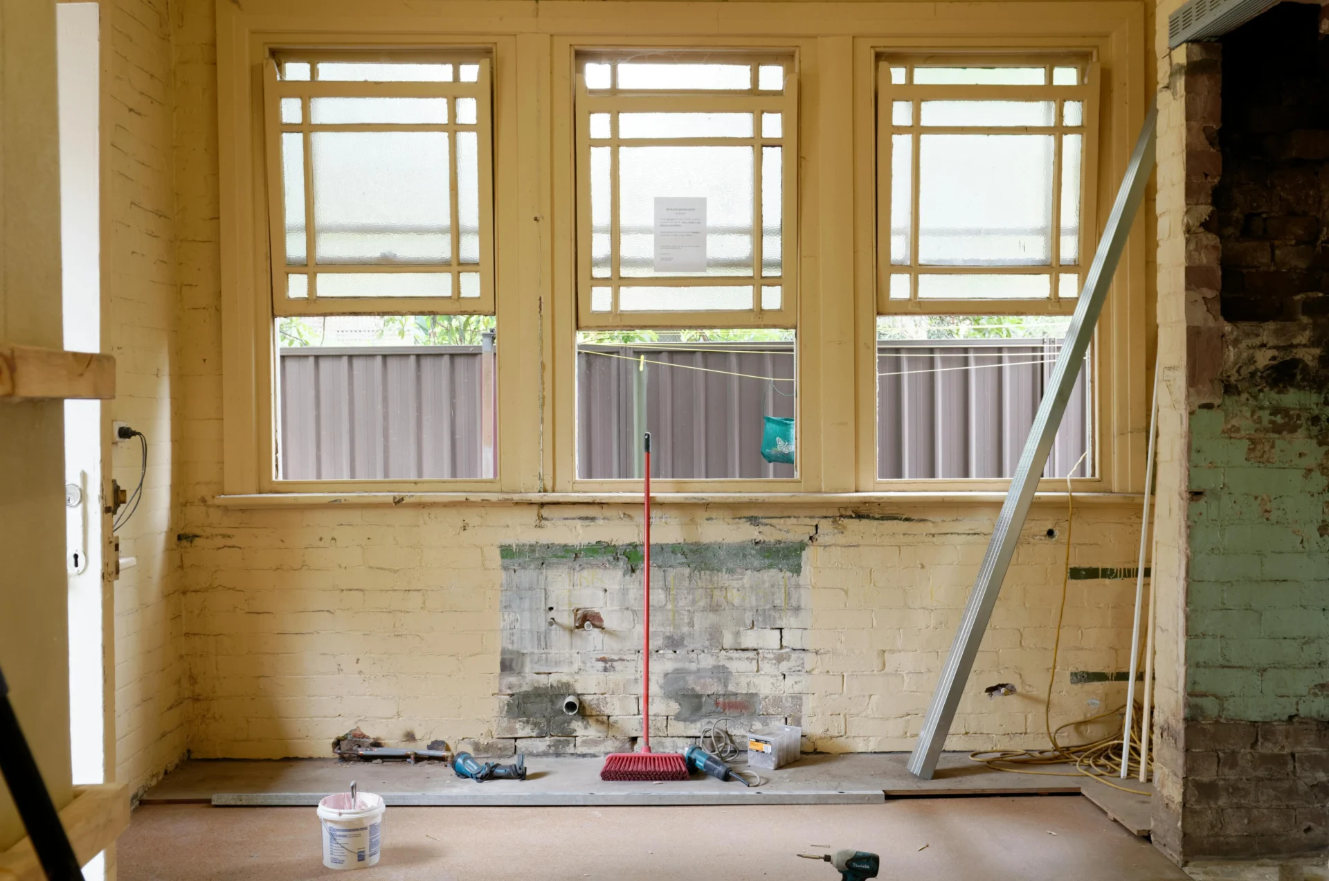 tips renovasi rumah tua