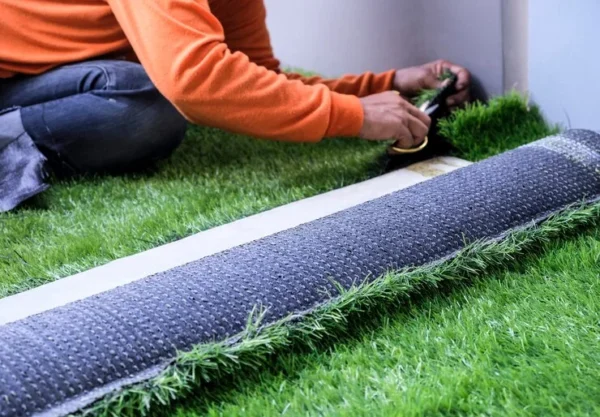 Cara pasang rumput sintetis 2