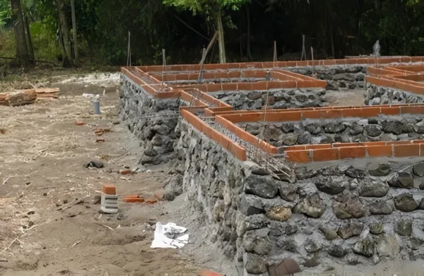 pondasi batu kali - cara membangun pondasi rumah murah